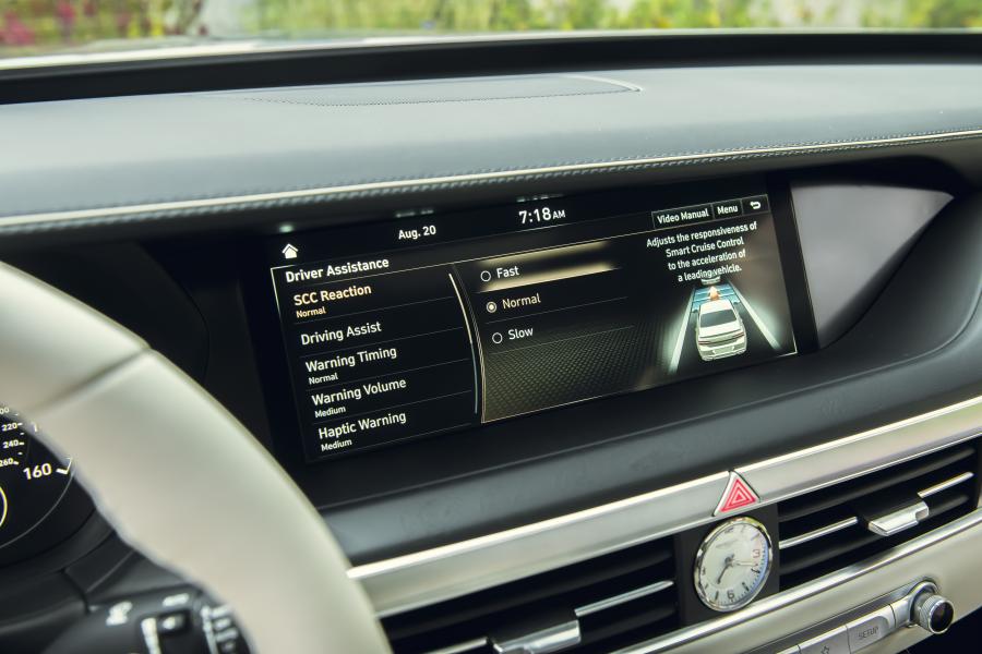 Детали интерьера Genesis G90 2019 года  (NA) (фото 40 из 48)